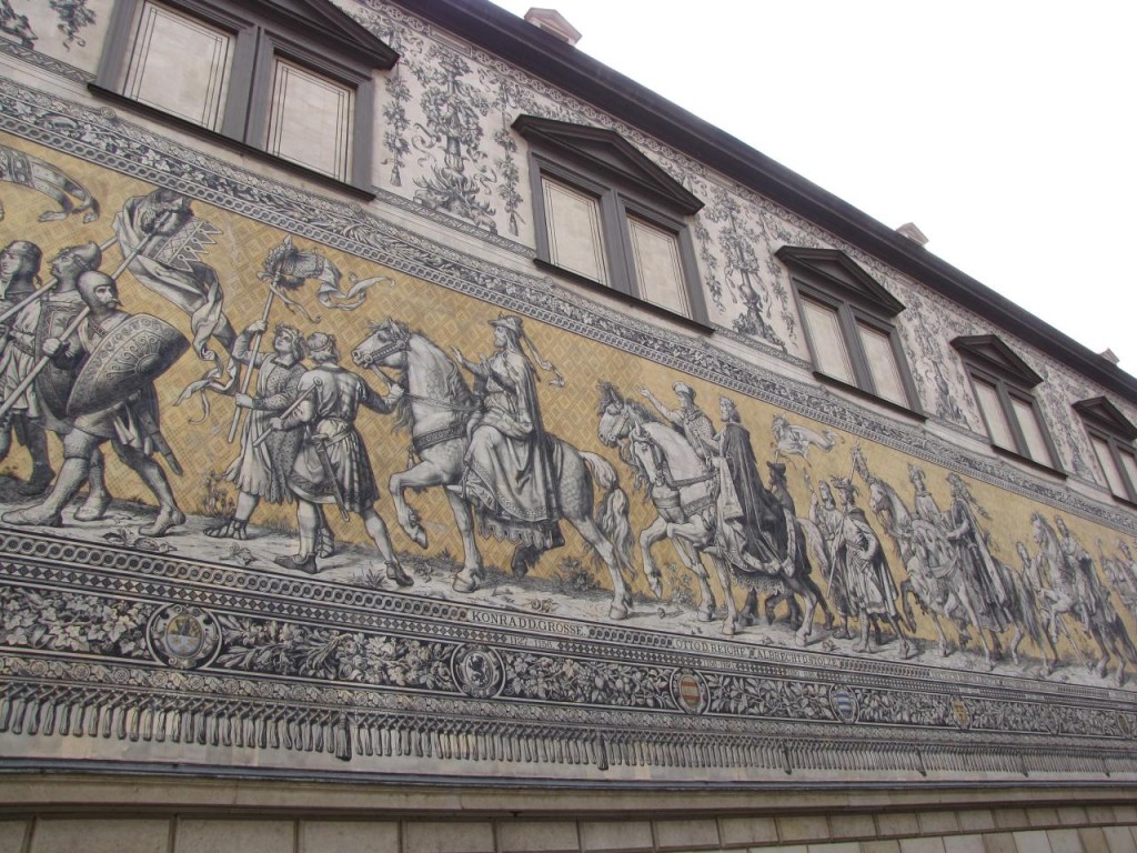 A wall with a mosaic of the various Germany kings of Saxony, in Dresden.